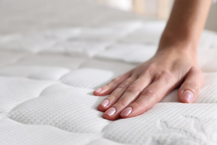 Colchón viscoelástico: guía para elegir firmeza y medidas